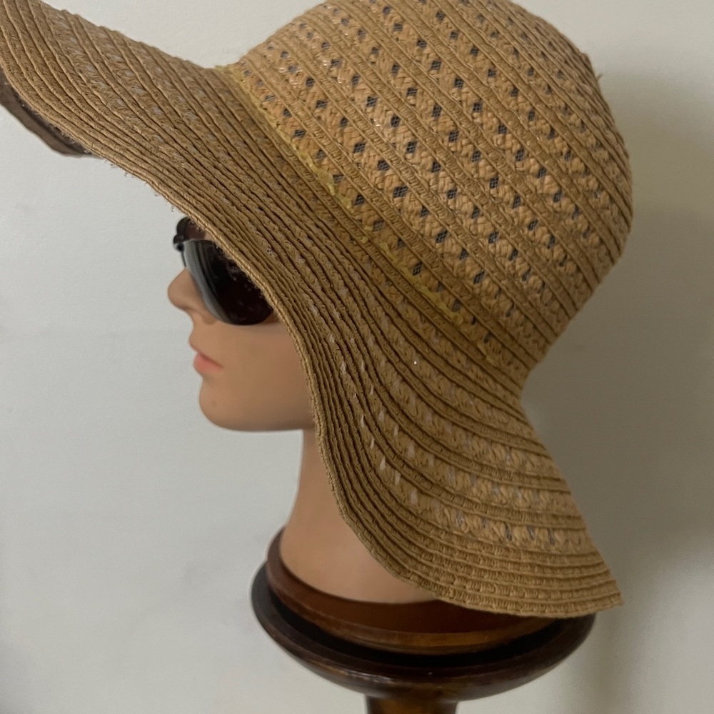 Tan Accessory Hat for Stylish Sun Protection